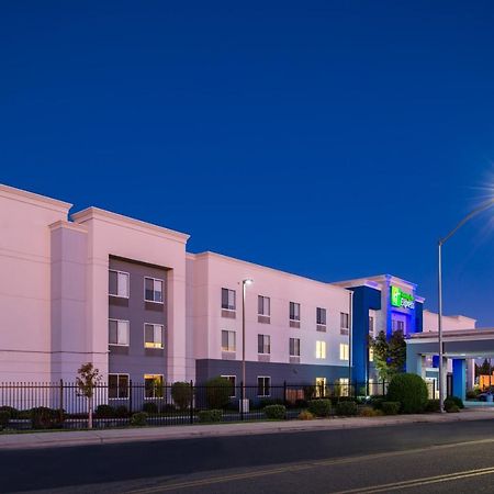 Holiday Inn Express Stockton Southeast By Ihg Exterior foto